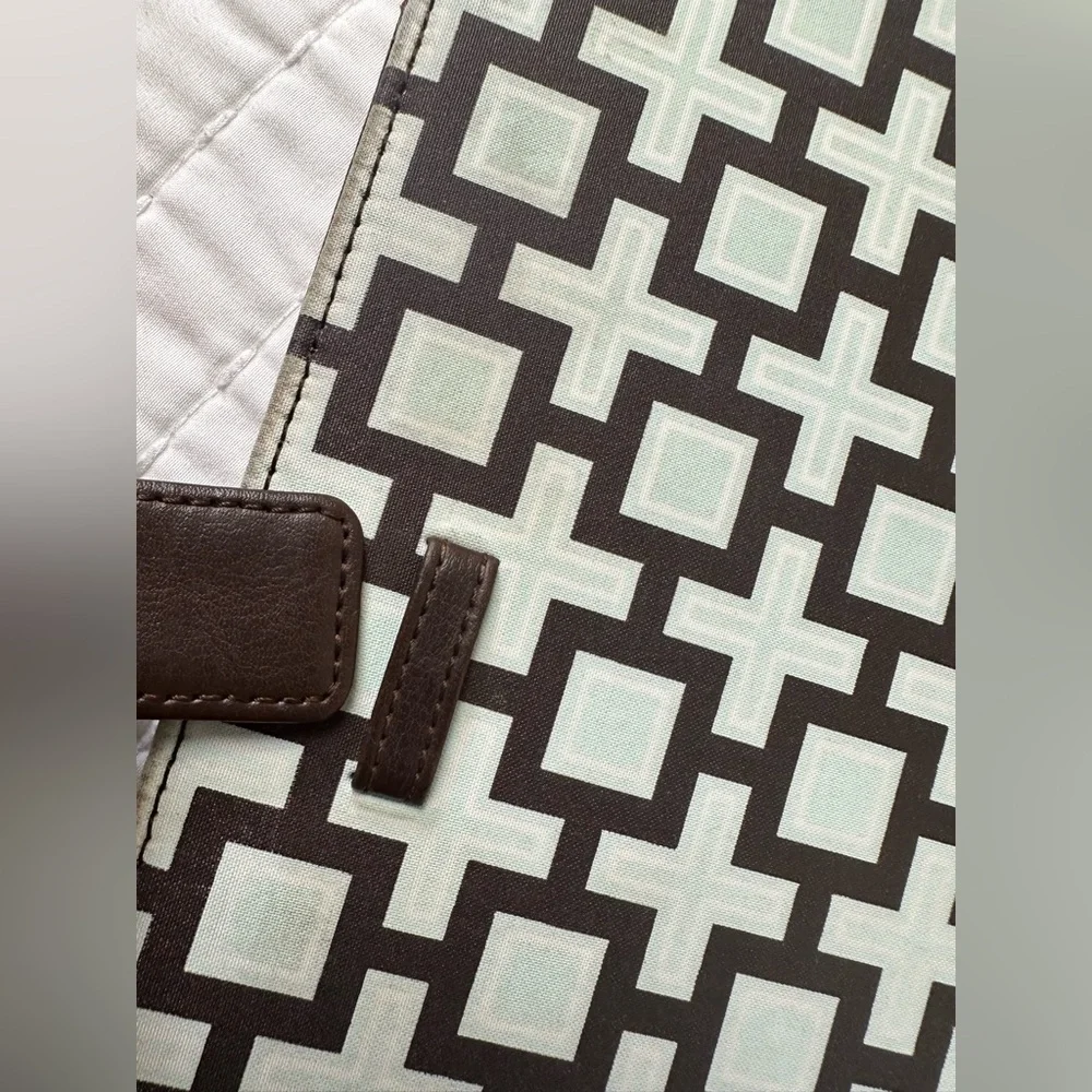 Modern Cross Pattern Leather Padfolio with Brown And Blue Trim